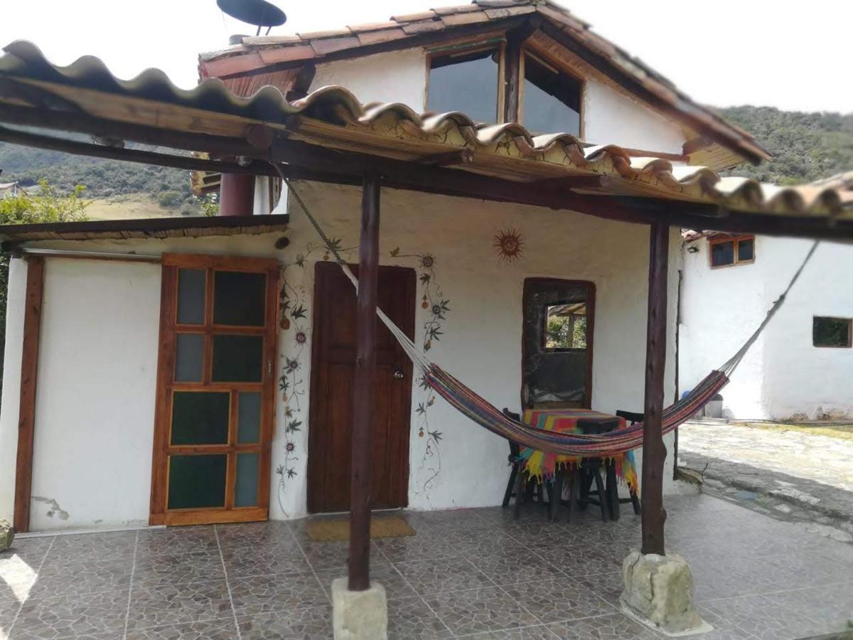 Jardin Colibri Rnt 33633 Villa Guatavita Luaran gambar
