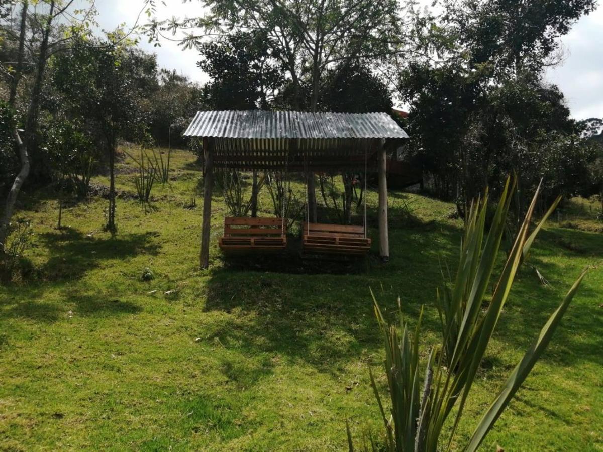 Jardin Colibri Rnt 33633 Villa Guatavita Luaran gambar