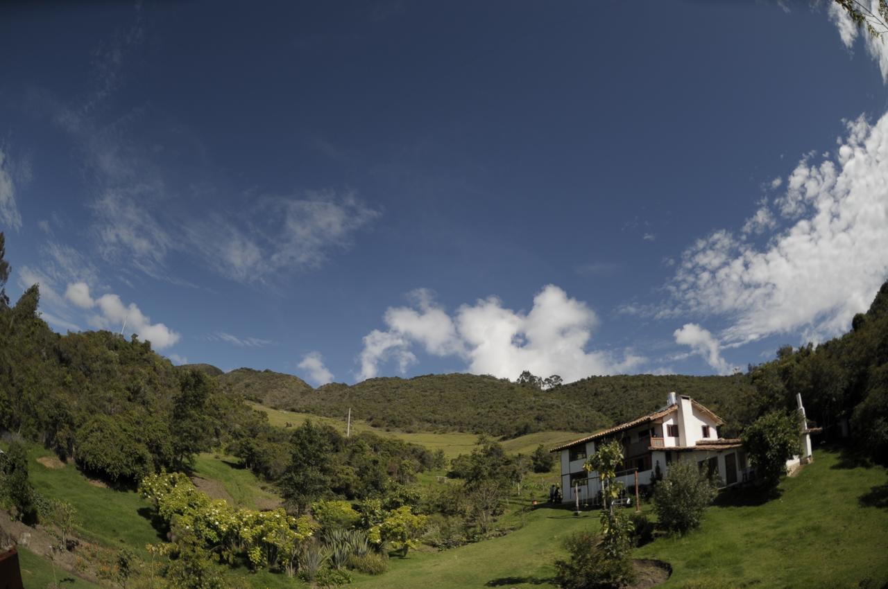 Jardin Colibri Rnt 33633 Villa Guatavita Luaran gambar