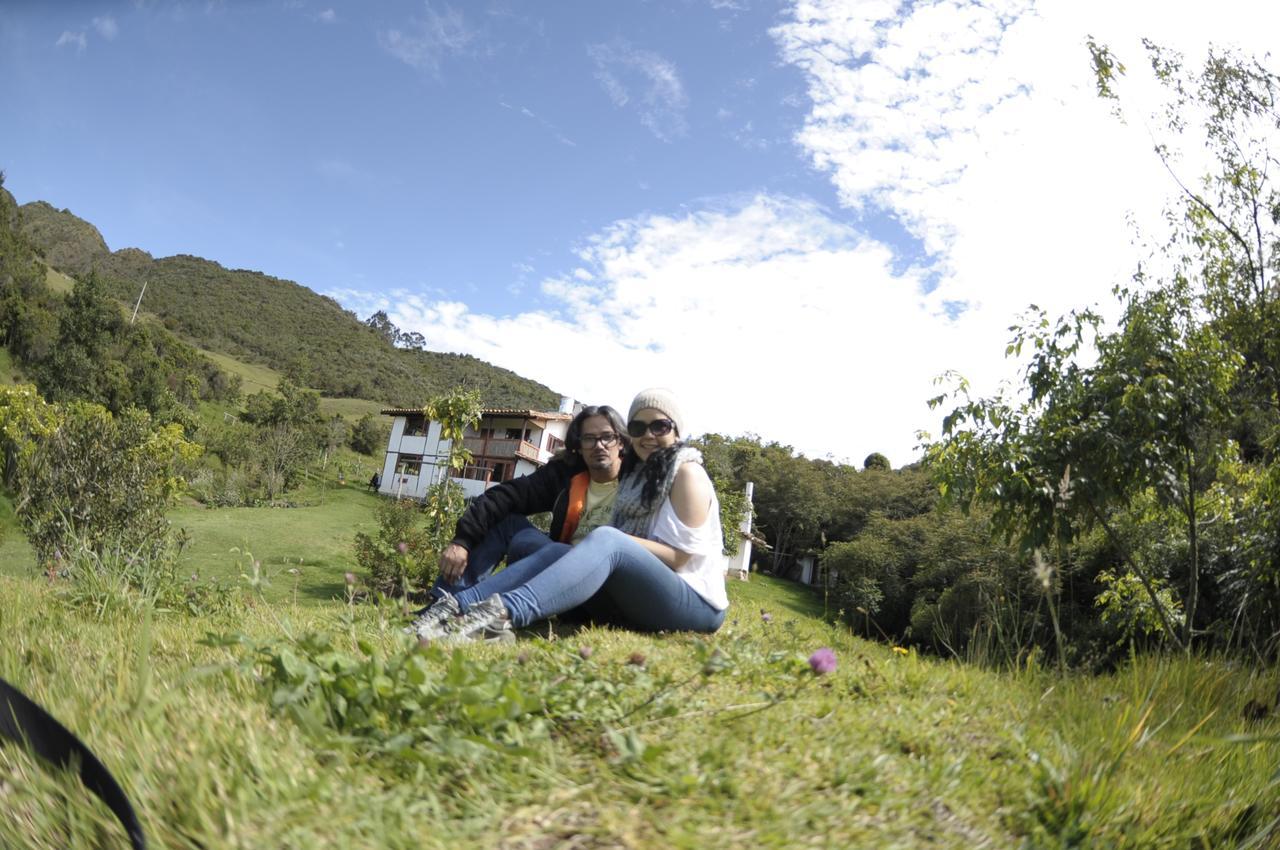 Jardin Colibri Rnt 33633 Villa Guatavita Luaran gambar